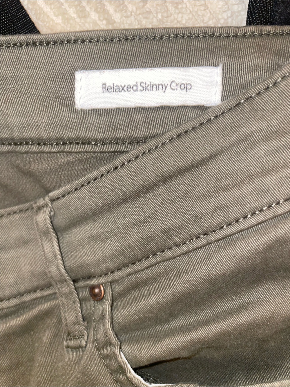 Jessica Simpson Olive Green Relaxed Skinny Cropped Women’s Jeans - Picture 3 of 10